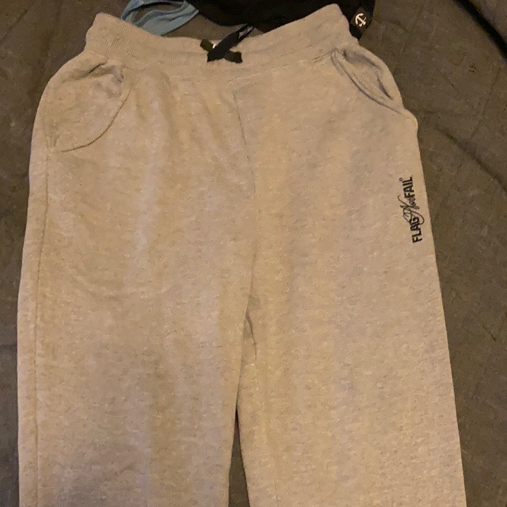 Flag nor fail joggers